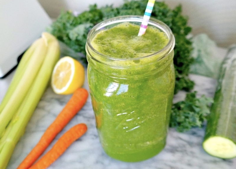 SKIN LOVING, SUPER REFRESHING GREEN JUICE RECIPE