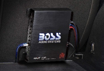 BOSS Audio Systems R1100MK Car Amplifier and 8 Gauge Wiring Kit