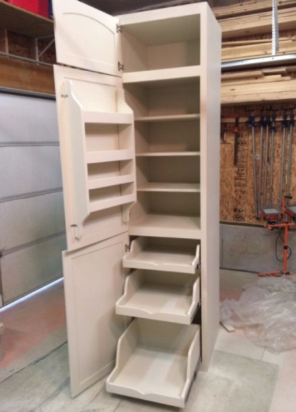 DIY Kitchen Pantry