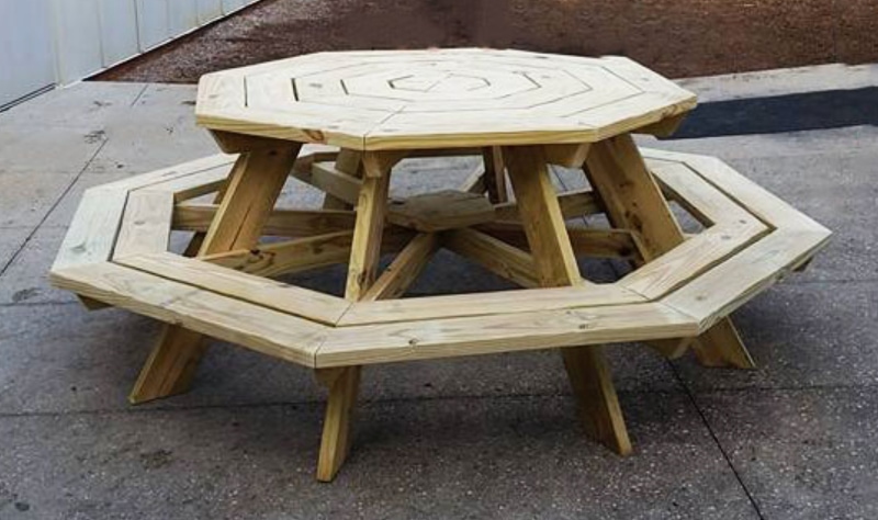 DIY Octagon Picnic Table