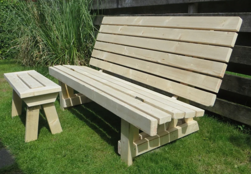 DIY Picnic Table and Bench - 2 in 1