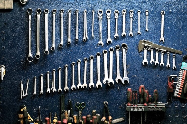 30 Automotive Tools Every Mechanic Should Own House Grail