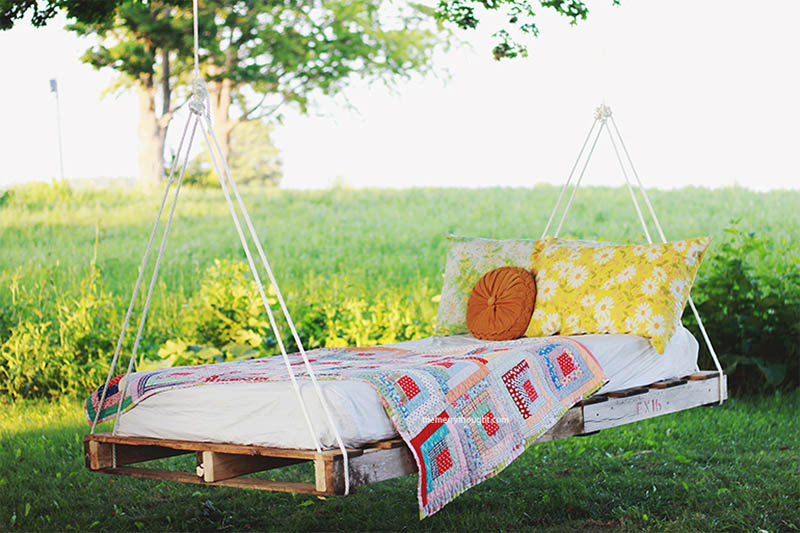 Pallet Bed DIY Porch Swing from the Merry Thought
