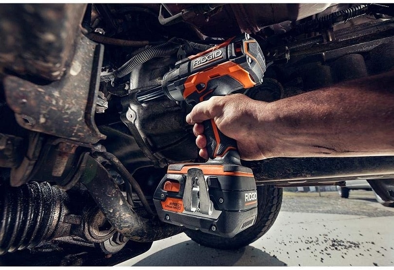 Ridgid battery on online milwaukee tool