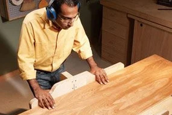 Table saw sled
