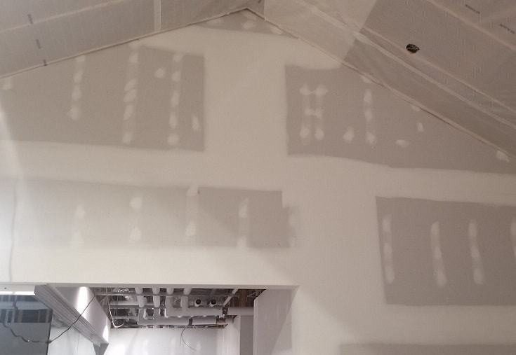 application of drywall mud