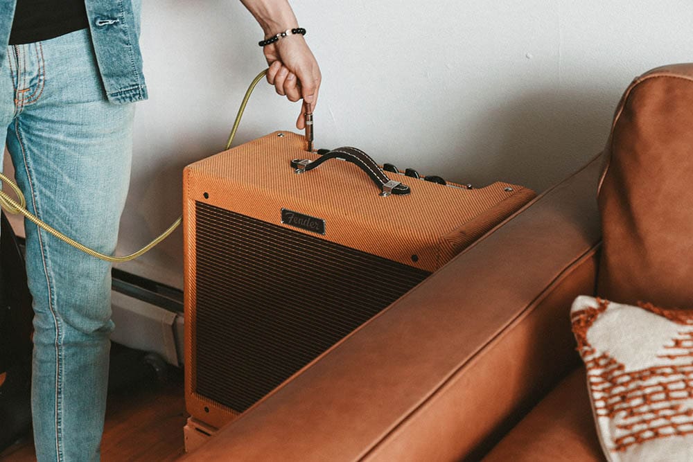 making a guitar cabinet