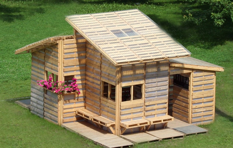 14 DIY Pallet Cabin Plans You Can Build Today (With Pictures) House Grail