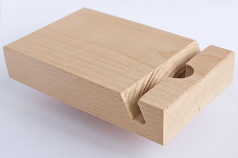 diy wooden $5 ipad dock