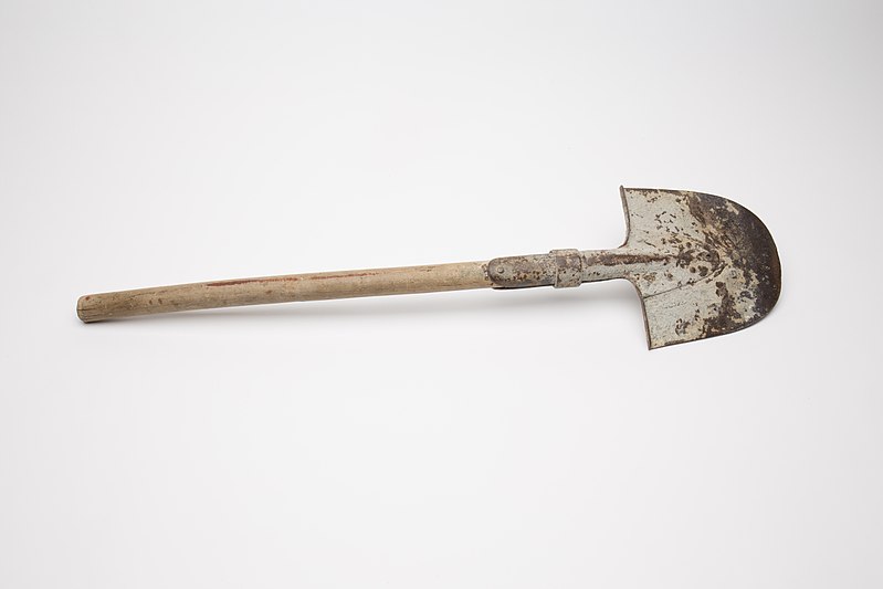 entrenching shovel