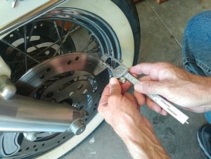 person using EAGems IP54 Digital Caliper
