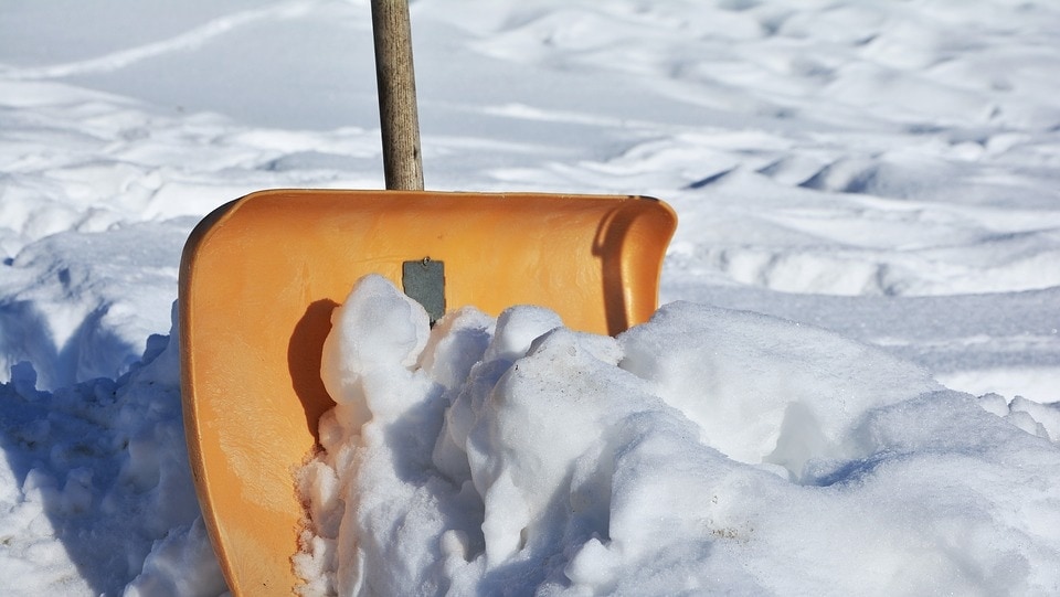 snow shovel