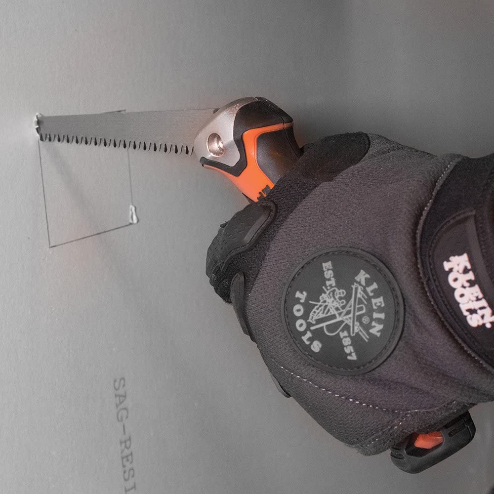 using Klein Tools 31737 Folding Jab Saw