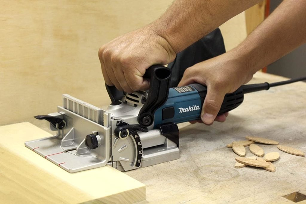 using Makita PJ7000 Plate Joiner
