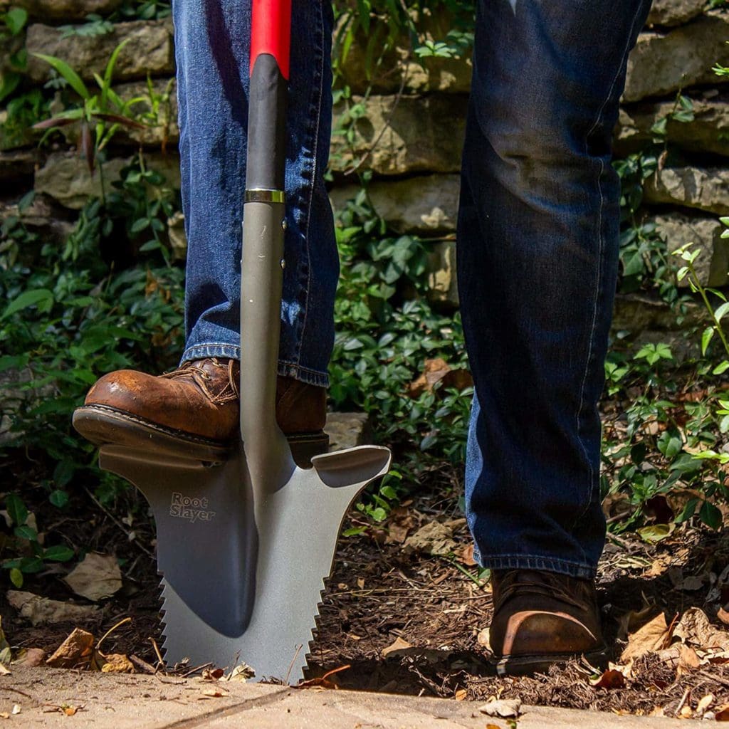 using Radius Garden 22011 Root Slayer Shovel