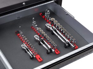 using TEKTON 91805 Socket Holder
