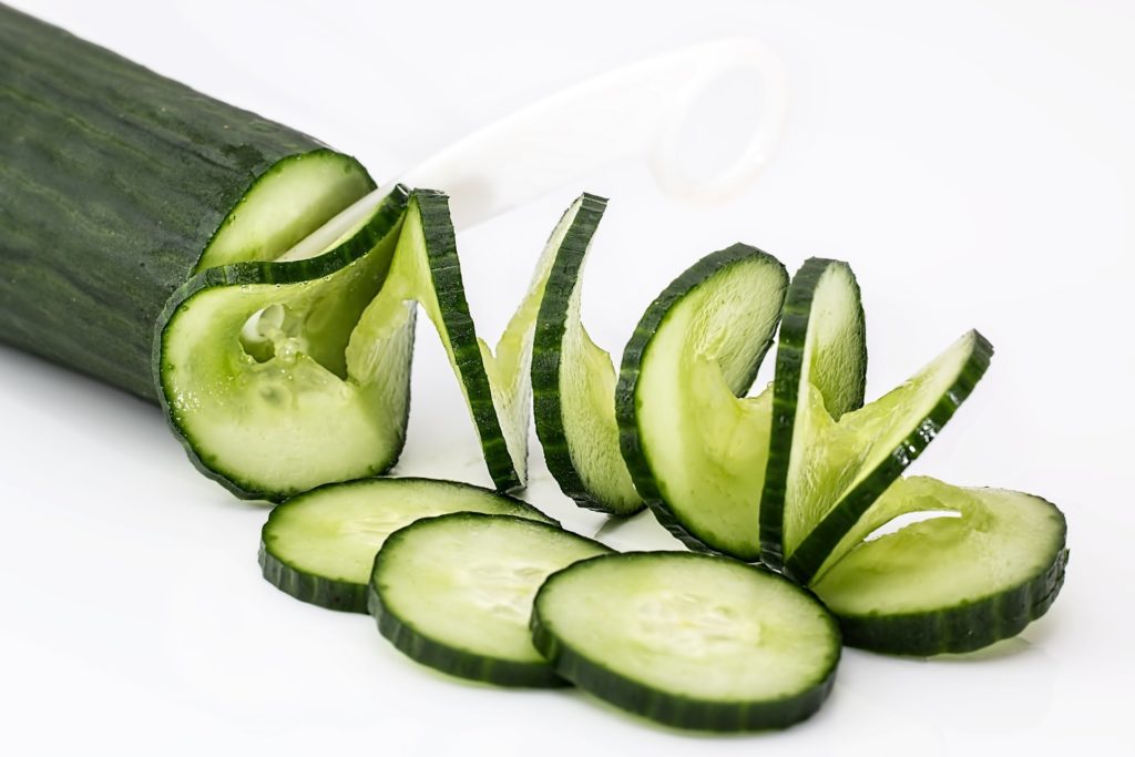 are cucumber plants toxic to dogs