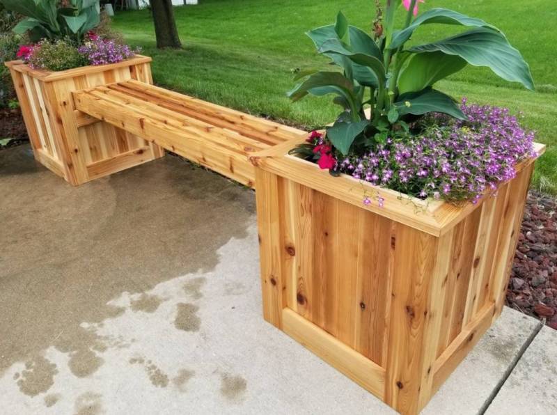 DIY PLANTER BENCH