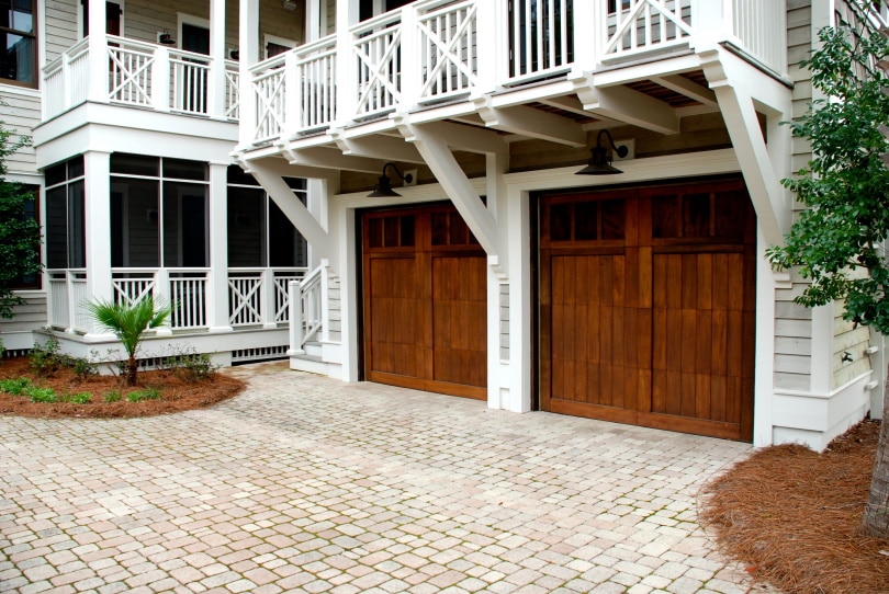 9 Garage Door Trends in 2024 Design Ideas for a Modern Home House Grail