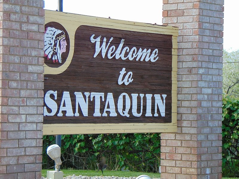 Welcome sign Santaquin Utah