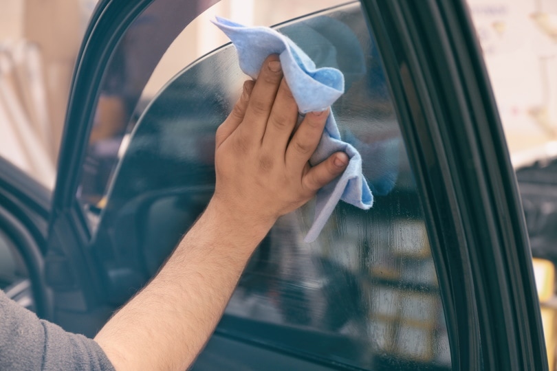 cleaning car window