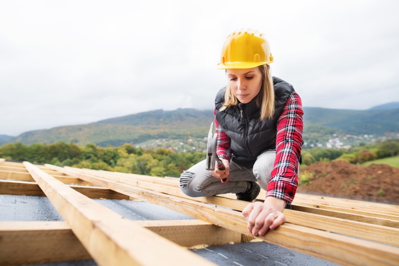 female construction worker salary