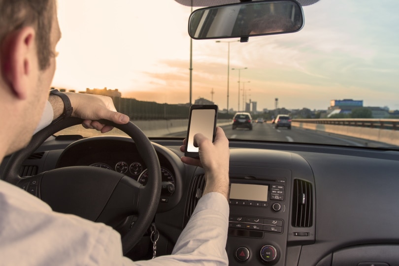 10 Distracted Driving Facts And Statistics - 2024 Update | House Grail