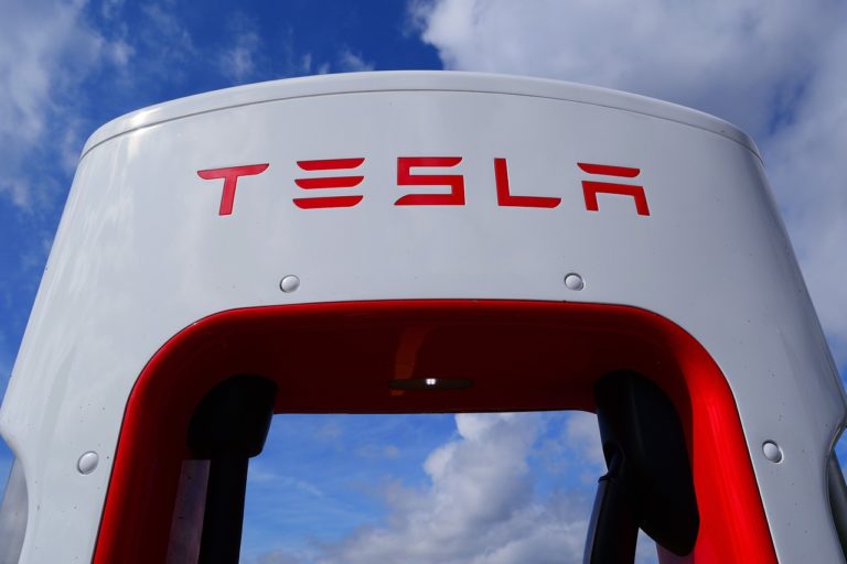 How Much Does It Cost to Replace a Tesla Battery in 2024? What You Need