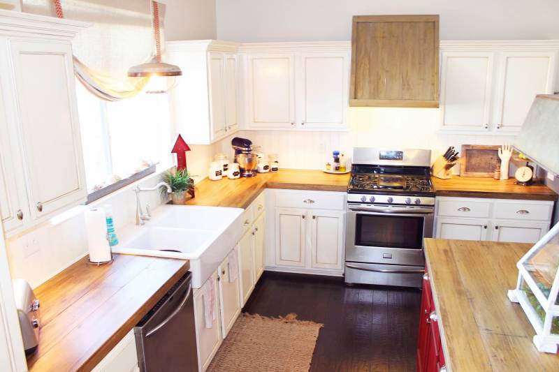 DIY reclaimed wood countertops