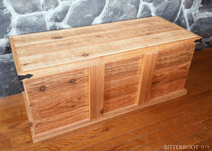 diy rough cedar rustic blanket chest