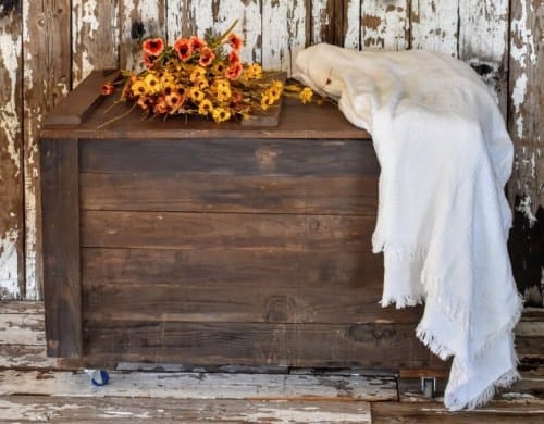 diy rustic pallet wood storage chest