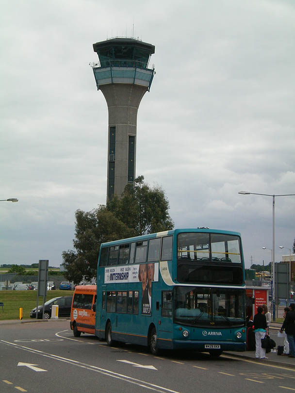 public transportation in Luton, London