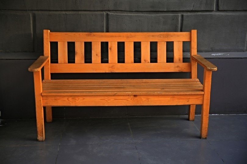 20 DIY Cedar Bench Plans You Can Make Today (With Pictures) House Grail