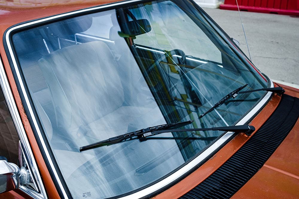 Vintage car windshield_MaxTokarev_Unsplash