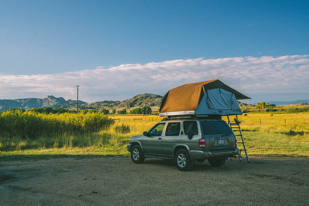 car roof tent_MichaelAleo_Unsplash