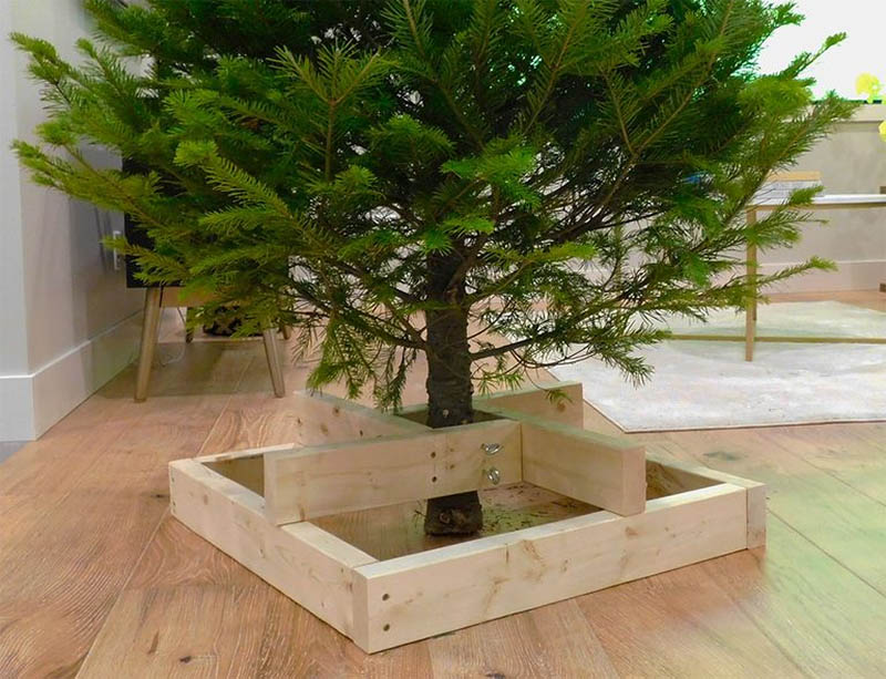 DIY Christmas Tree Stand
