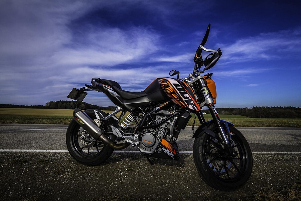 KTM Motorcycle_d00mfish_Pixabay
