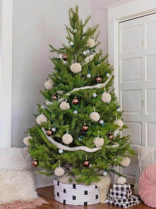 Rope Christmas Tree Collar
