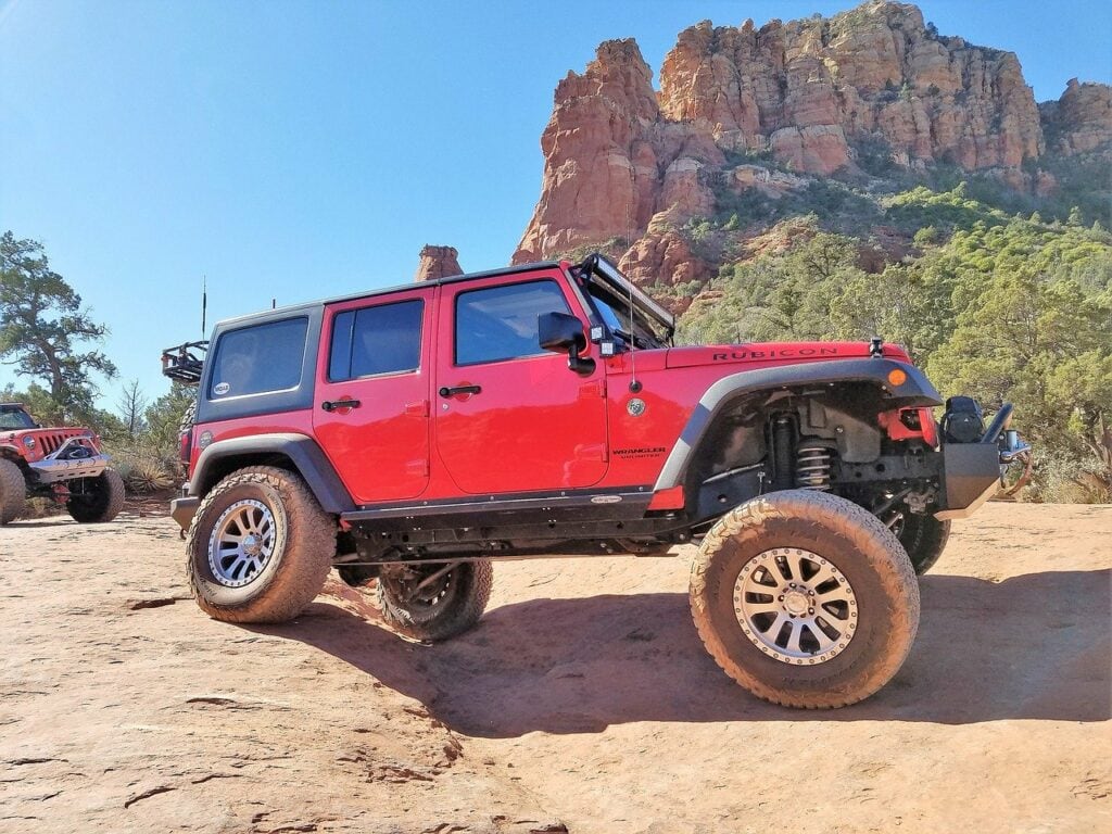 How Much Does It Cost to Lift a Jeep in 2023? | House Grail