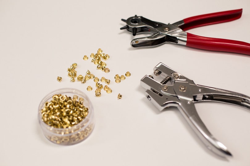 Eyelet Pliers