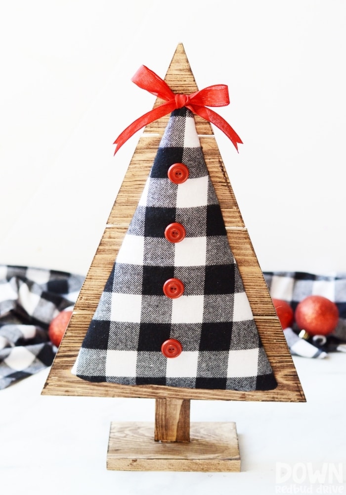 DIY Fabric Scrap Christmas Tree