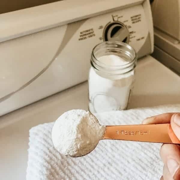 DIY Natural Laundry Detergent- boots and hooves home stead