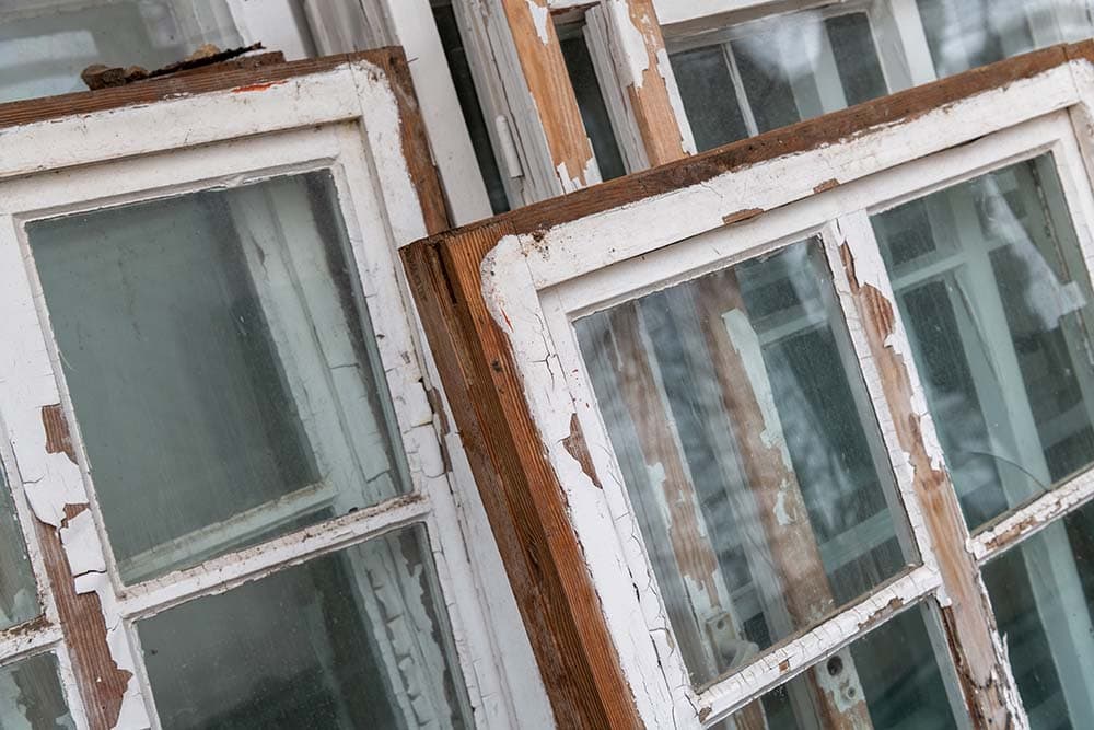 9 Brilliant Uses for Old Windows: Reuse & Repurposing Ideas | House Grail