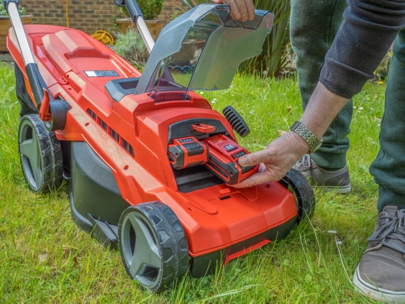 Types of mower online blades