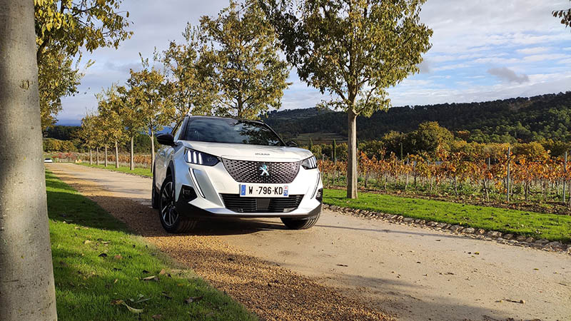 Peugeot 2008 electric car