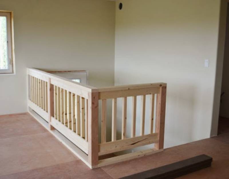 DIY Wood Handrail