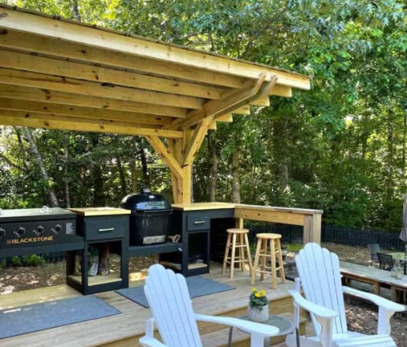 DIY outdoor kitchen