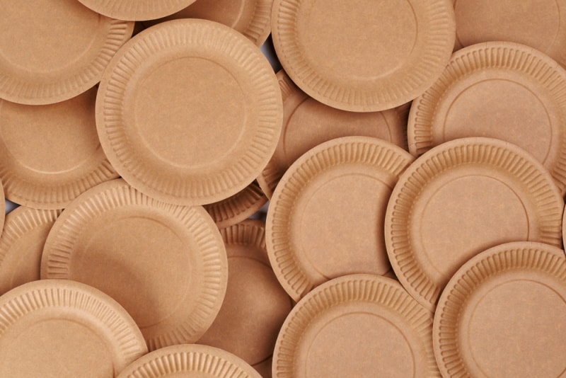 are-paper-plates-recyclable-how-do-you-properly-dispose-of-them