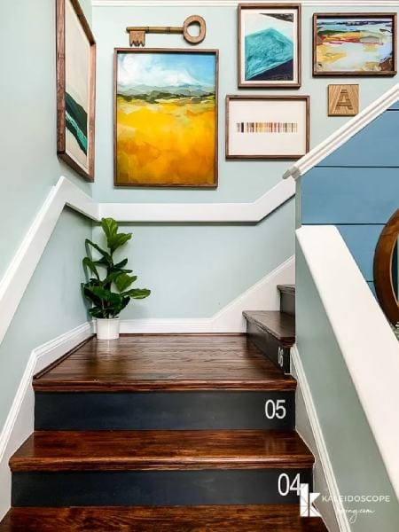 Make a Huge DIY Frame For Less than $20