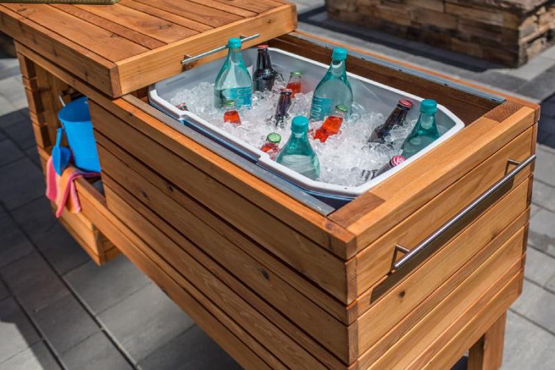 Outdoor Serving Center